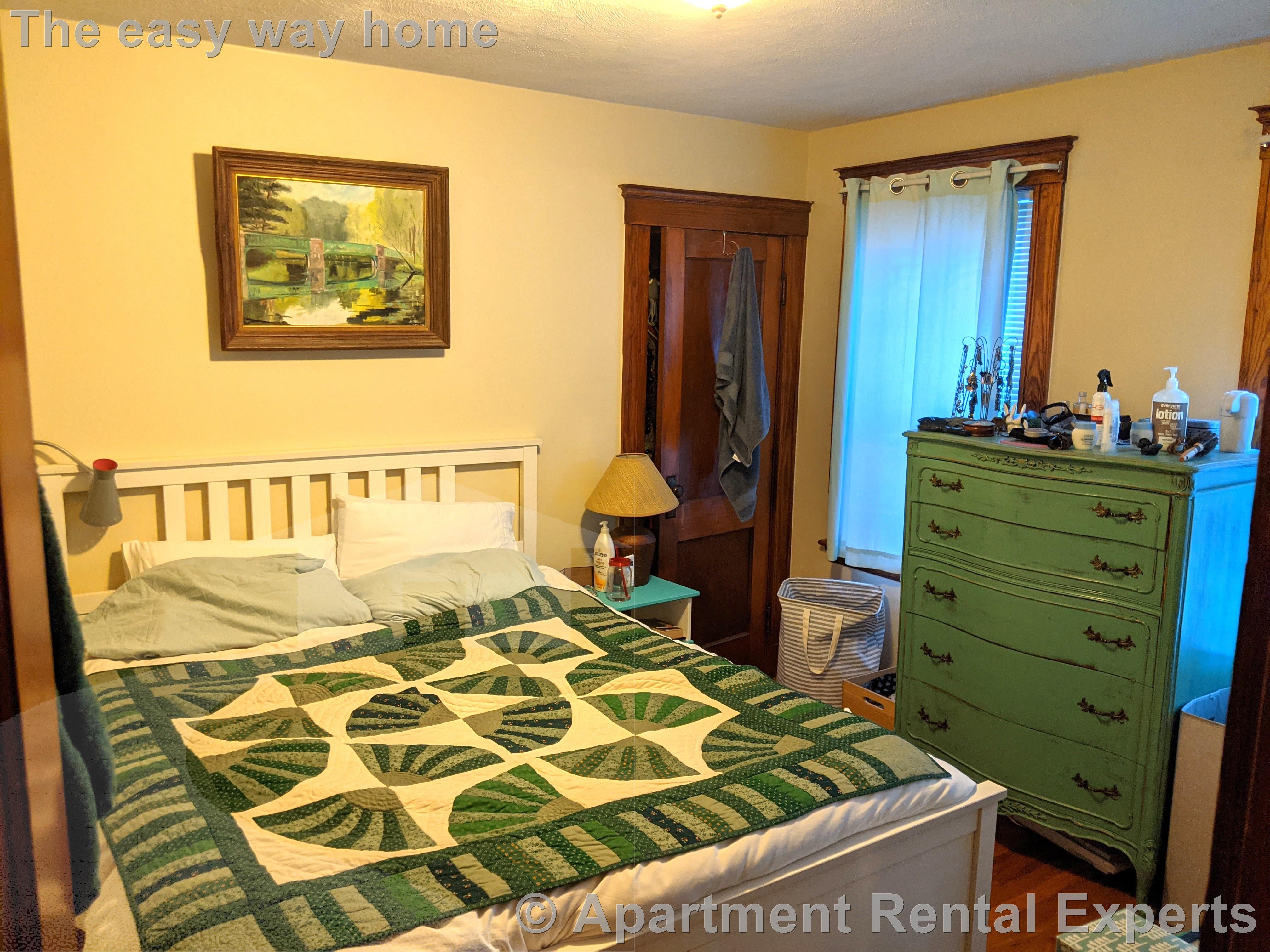 37 Irvington Rd, Tufts